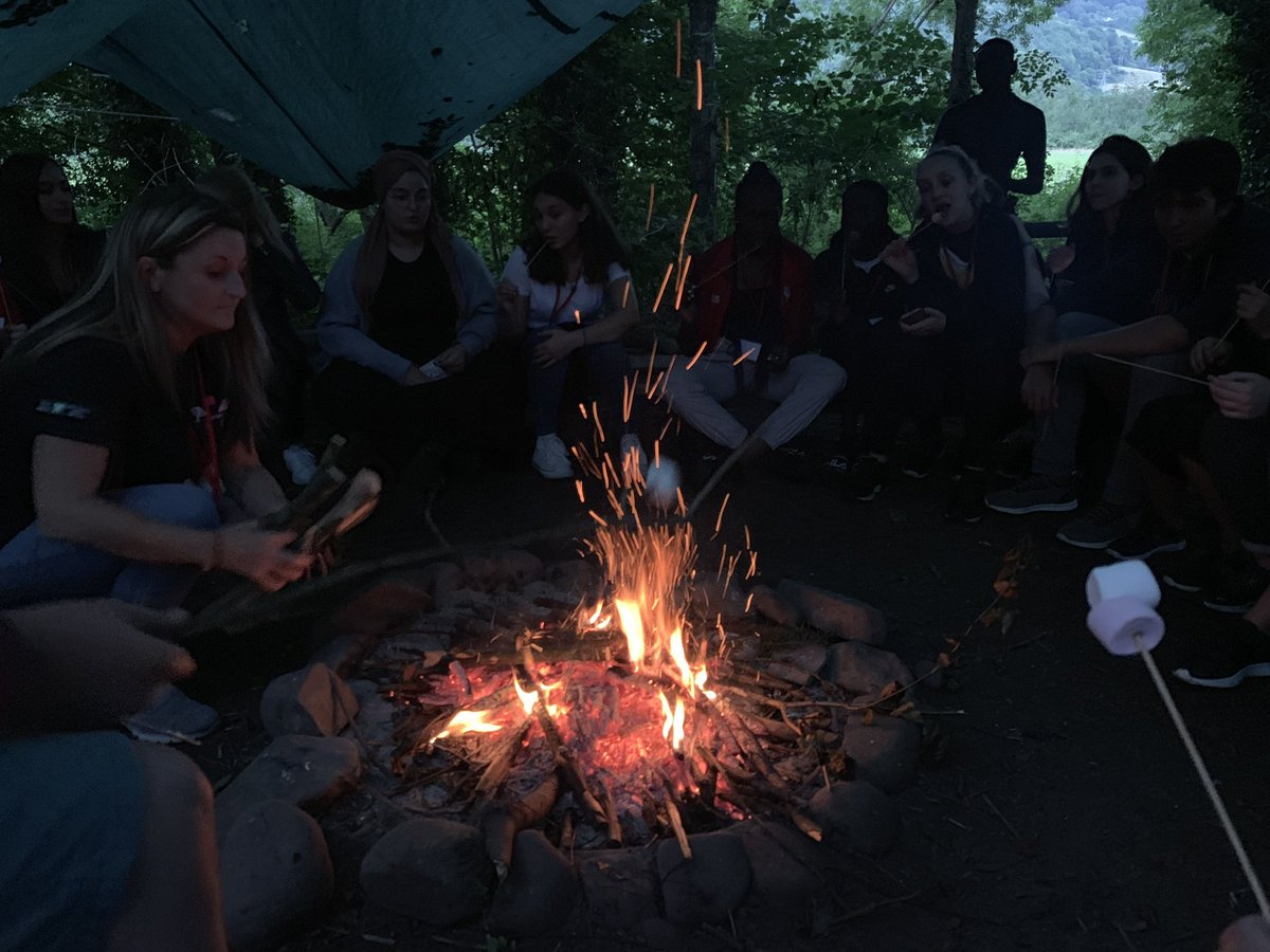 As for Pontypool - I’d like to thank Ruth, Callum, Liv, Helen and many more who work for  @torfaenyouth for their support! Last Summer, I had the best week of my life with young people from France, Germany AND Portugal so THANK YOU for that opportunity! (3/11)