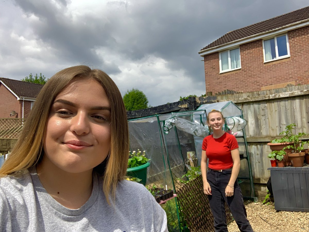 At  @YouthNewport, we’re supported by an incredible team from  @MACcymru whose jobs entail much more than just the Youth Council! I’d like to give a special mention to Nick, Nat and Mike, our main support staff! (4/11)