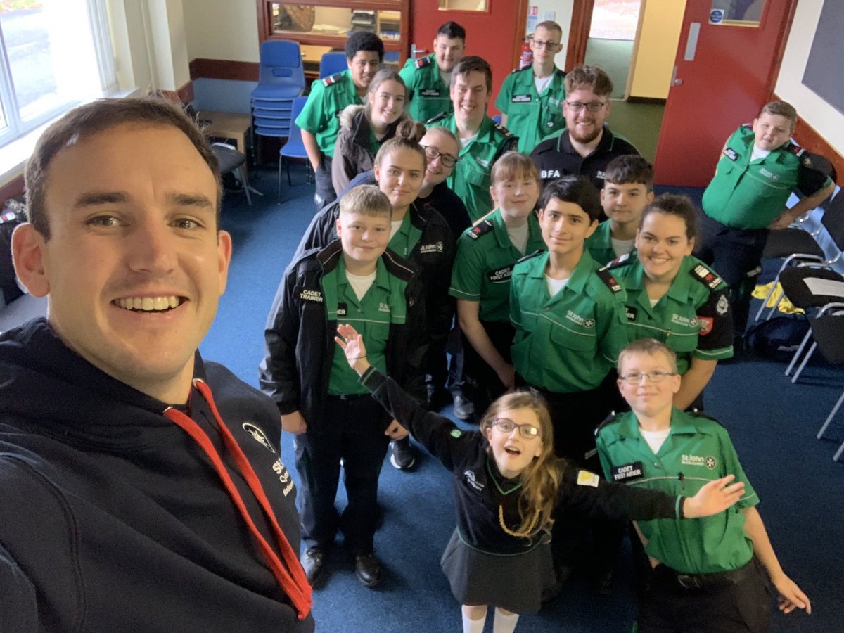 If I named every youth worker I’ve ever been involved with, I’d be Tweeting until  #YouthWorkWeek 2021! So, whether ‘youth worker’ is your job title or not, having worked with you in the past, I know you deserve many thanks from me. DIOLCH! (10/11)