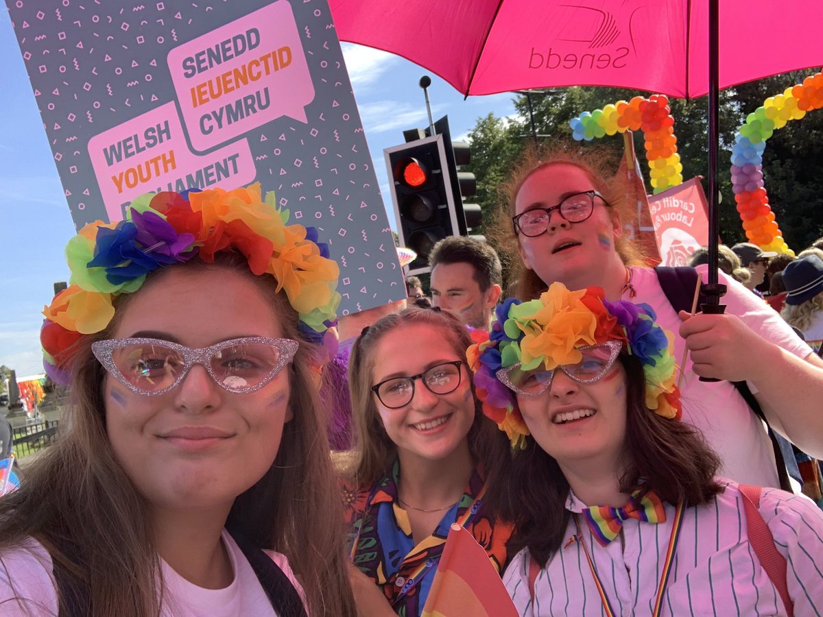 If I named every youth worker I’ve ever been involved with, I’d be Tweeting until  #YouthWorkWeek 2021! So, whether ‘youth worker’ is your job title or not, having worked with you in the past, I know you deserve many thanks from me. DIOLCH! (10/11)