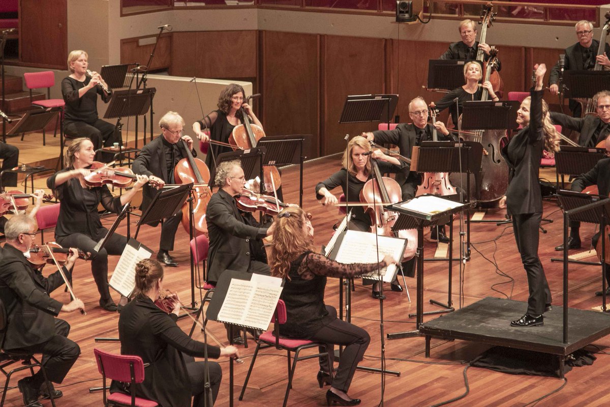radiofilhorkest's tweet photo. "This was a programme and performance that struck just the right note as a message of hope and renewal" - ★★★★ @bachtrack

Wat was het fijn om weer een @Vrijdagconcert te spelen met @kcanellakis! Lees de recensie hier: https://t.co/5DoCWv48ph

Foto: Esther de Bruijn https://t.co/5HOGMrF1zu