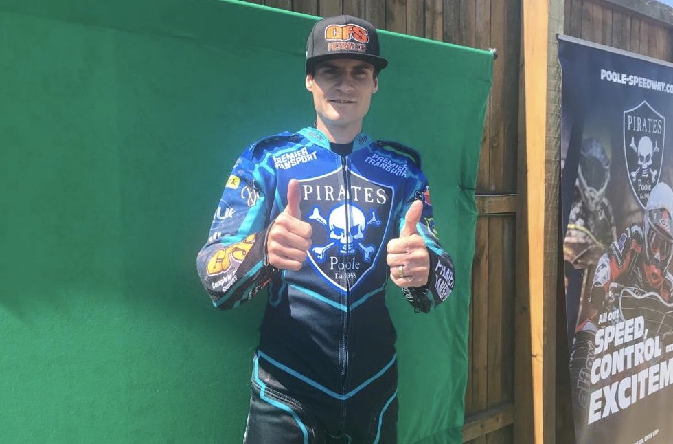 Official British Speedway (@speedwaygb) on Twitter photo 📸☠️ | PIRATES PRACTICE!
Great to see <a href="/poolespeedway/">Poole Pirates Speedway</a> here at the Paul Chapman & Sons Arena for a private practice session.
All kitted out in brand new teamwear👏🏻 📸☠️ | PIRATES PRACTICE!
Great to see <a href="/poolespeedway/">Poole Pirates Speedway</a> here at the Paul Chapman & Sons Arena for a private practice session.
All kitted out in brand new teamwear👏🏻
