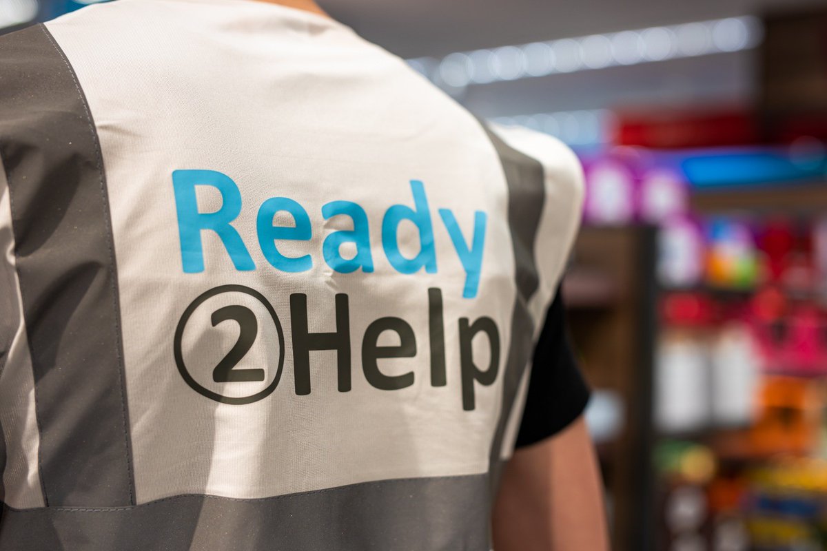 Heb jij je al als vrijwilliger aangemeld voor de actie @Ready2Help_NL in Kaag en Braassem?😃 Nee! Doe het dan snel, op vrijdag 26 en zaterdag 27 juni gaan we op pad. Doe jij mee?
dedriemaster.nu/nieuws/ready-t…