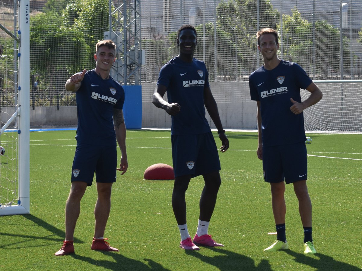 deporguada's tweet photo. 18 goles recibidos en 27 partidos, o lo que es lo mismo, 0,66 goles por partido.

🚧¡𝗘𝗟 𝗠𝗨𝗥𝗢 𝗠𝗢𝗥𝗔𝗗𝗢! 🚧

@GuinazuManu 👦🏻
@mansour14 👦🏿
@LuisFratelli5 👦

¡NOBLES Y FIEROS!

#NosVanAVerVolver 🔙 https://t.co/EPoJj95JTD