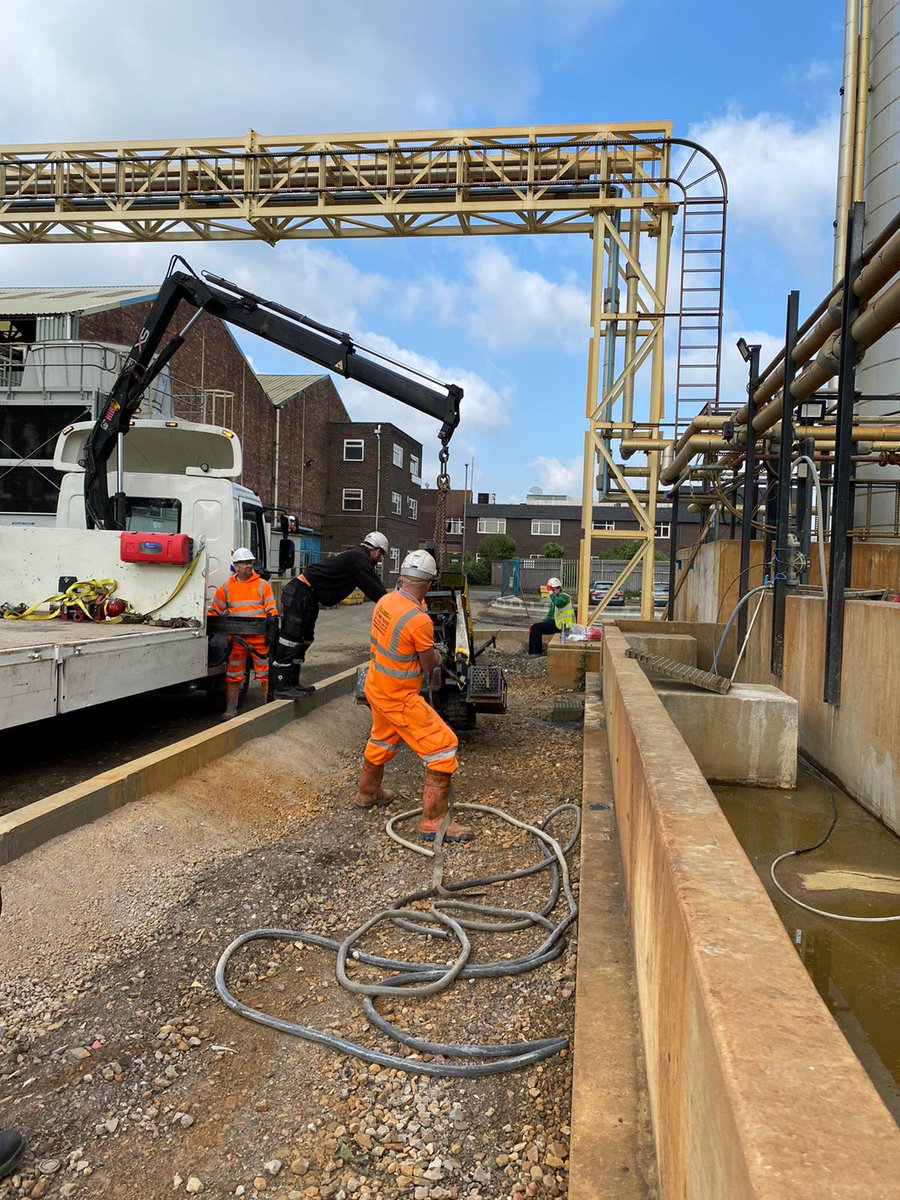 Awkward Access? No Problem! #SocialDistancing 

For Ground Investigation services including Window Sampling, visit our website and contact your Regional Sub Surface Contracts Manager...

subsurface.co.uk/services/site-…