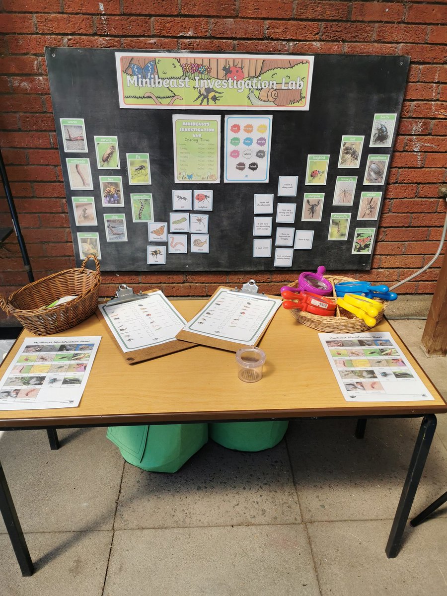 BambooRoomBK's tweet photo. We also have an Investigation Lab 🐛🐞🐝🐜🐌🔍...it's so great being back together safely and thinking of those still at home 🌼❤️🙌 #schoolfamily https://t.co/EDAwD1kqF2