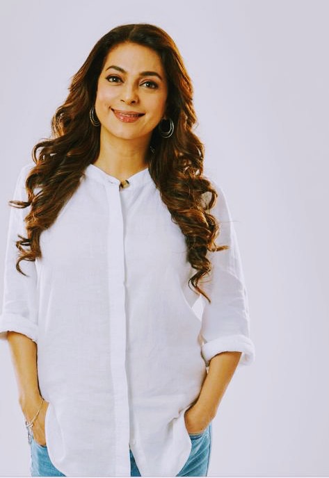 iam_juhi's tweet photo. You live in your mind , before you live in this world , you can choose to make it Heaven , or you can choose to make it Hell . 
With that amazing thought ..... have a beautiful day . 🙏🙏🙏😇😇😇⭐️⭐️⭐️ https://t.co/PodBnOkk6S