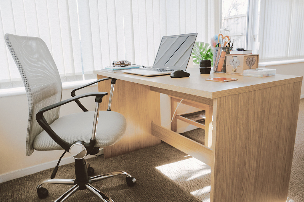 PSGLaw's tweet photo. 🏡 WFH Survival Guide - Tip 27
Family solicitor Carole Nettleton gives some sensible advice, “If you’re going to be working from home long-term, consider buying a proper desk and office chair. Working slumped at the dining room table won’t do your back or neck any favours.”. https://t.co/lR97agh8m4