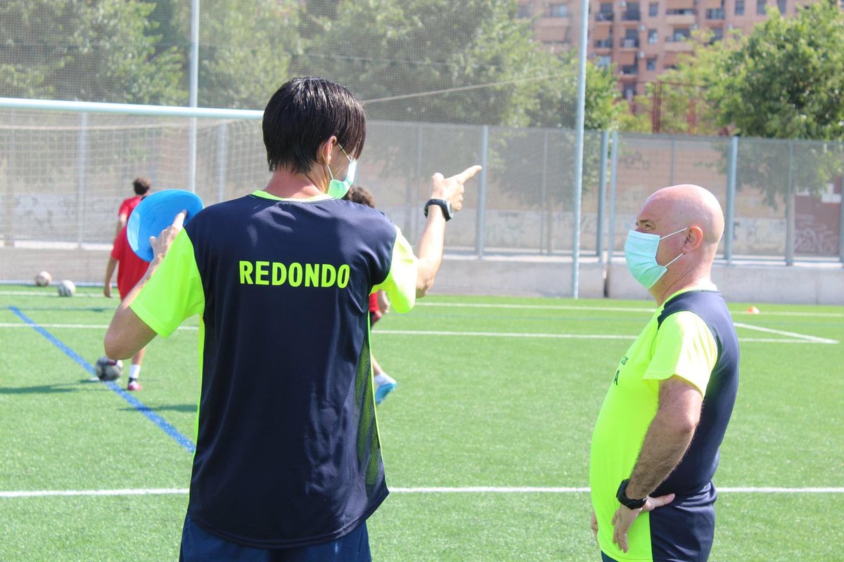 cdmalilla1969's tweet photo. ☀️⚽️ ¡Disfrutando un día más del #CampusDeVerano del #CDMalilla hoy con trabajos de tecnificación individual!

#MásAueUnSentimiento ♥️💚 https://t.co/f8PIOVxh9I