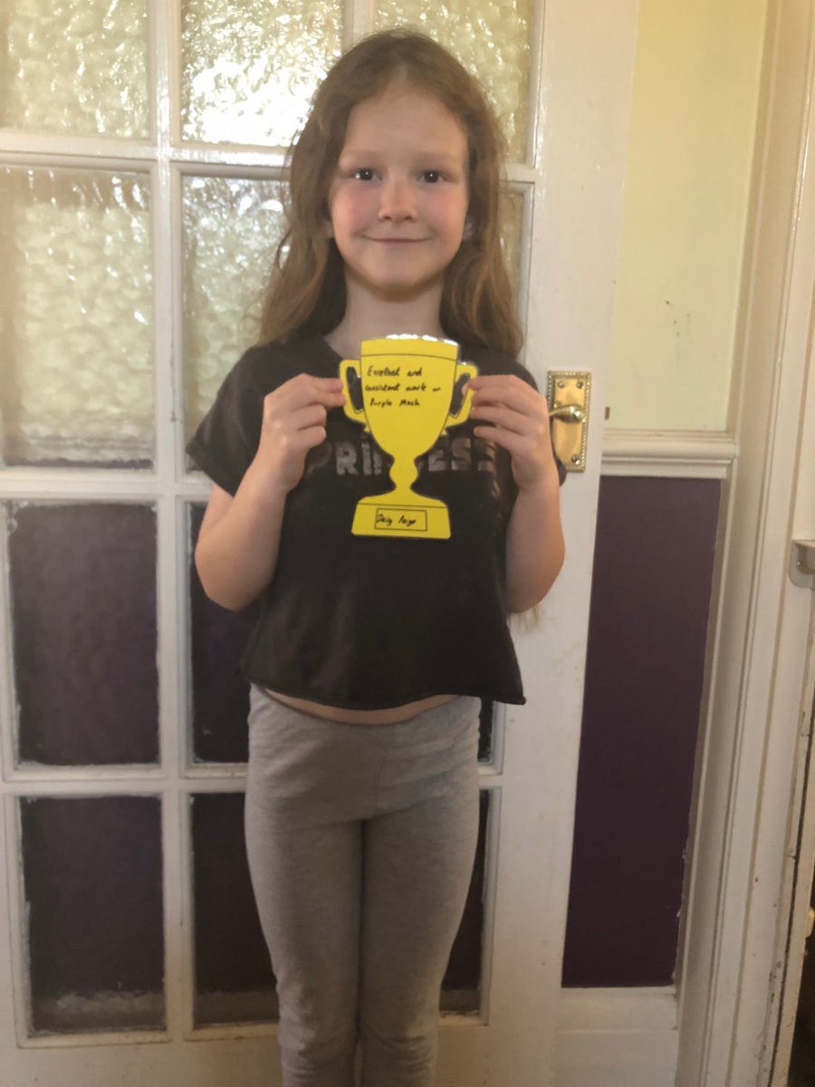 Daisy was so pleased to receive her golden cup. Thank you so much @DeputyMrMaryan  😁