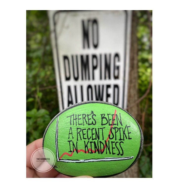 theKindnessrock's tweet photo. There has been a recent spike in Acts of Kindness around the 
🌎 ✌🏻❤️ #thekindnessrocksproject https://t.co/P607TWrYRS