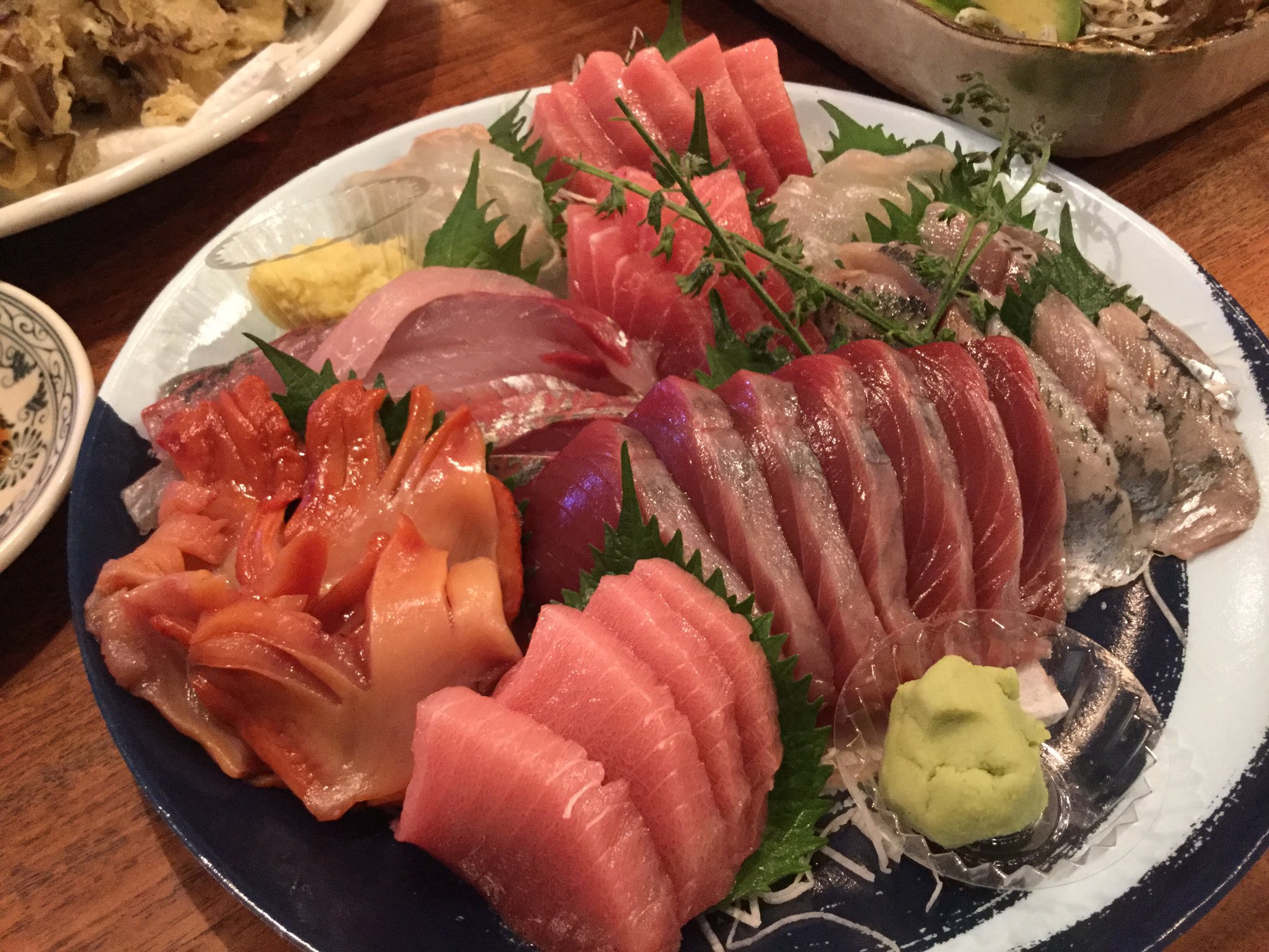 Poisson Rouge 魚春さんのお刺身とマダムの天ぷらと息子のサラダです 月一くらいの定番になってきました お酒はお客様に頂いたものです お刺身に合わせて と頂いた日本酒と焼酎を間違えて持って来てしまいました 大失敗です 次回 頂きますね Poisson Rouge 魚春さんのお刺身とマダムの天ぷらと息子のサラダです 月一くらいの定番になってきました お酒はお客様に頂いたものです お刺身に合わせて と頂いた日本酒と焼酎を間違えて持って来てしまいました 大失敗です 次回 頂きますね