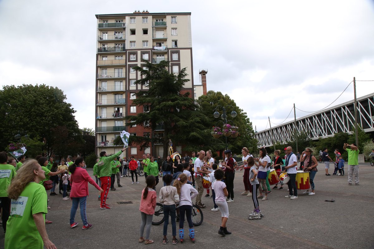 Retour en images sur la fête de la musique avec #ClamartCitoyenne !
On espère que la batucada vous a plu ! Merci à eux pour les beaux moments !
#Clamart #fetedelamusique