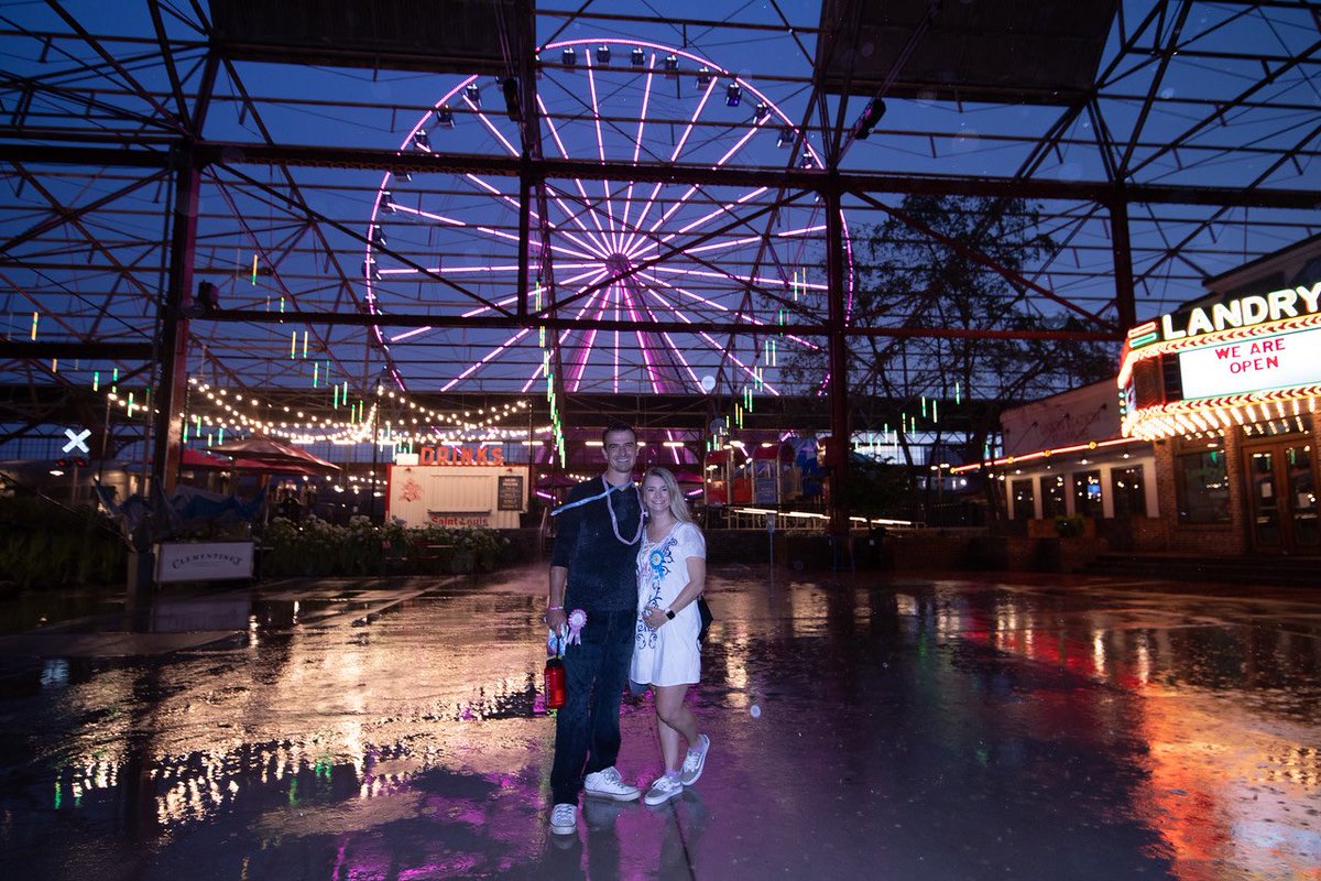 Thank you <a href="/stlouiswheel/">The St. Louis Wheel</a> for a night we will never forget! 💖🥳
IT’S A GIRL!!!✨