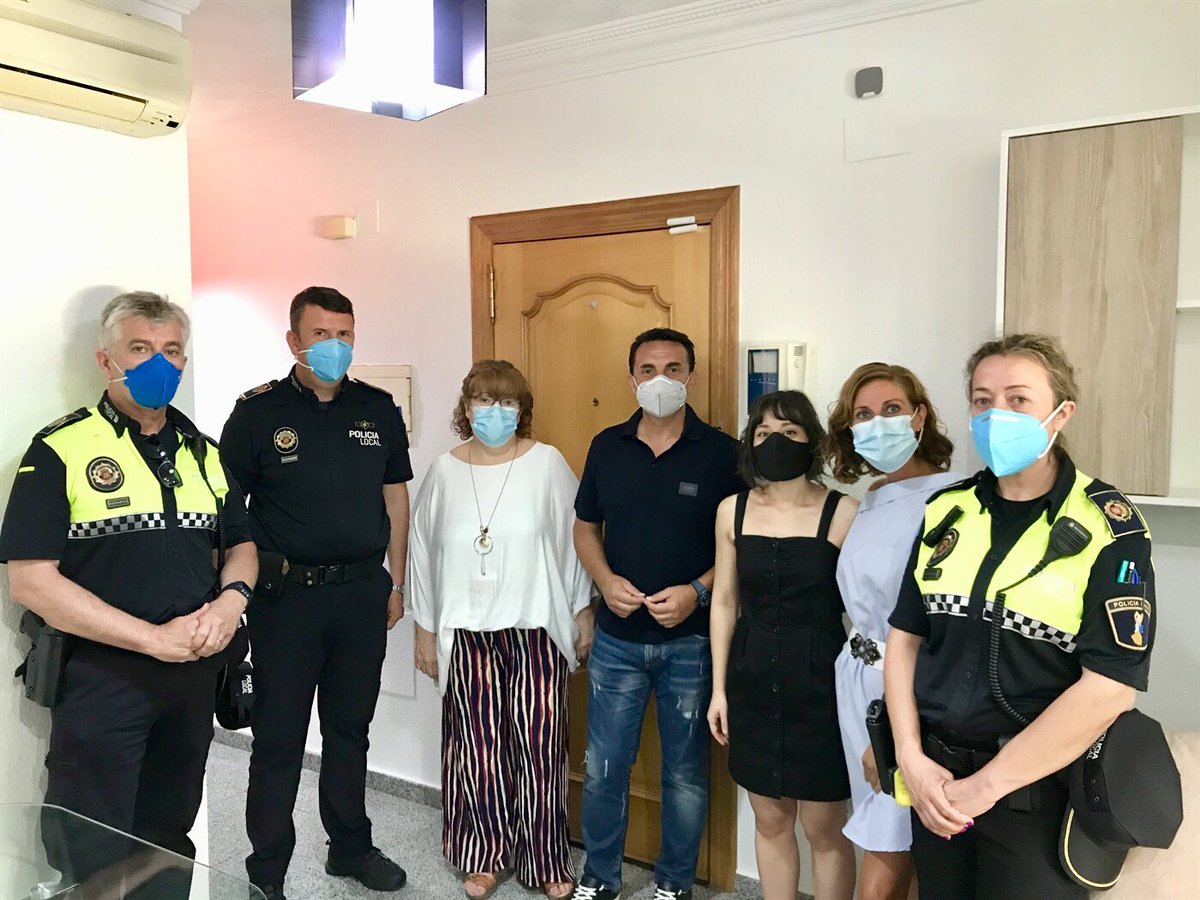 😊<a href="/LaNuciaES/">La Nucía</a> cuenta con un Servicio de Emergencia🚨para víctimas de #ViolenciaDeGénero
✅Un nuevo paso en la protección y atención a las víctimas y sus familias👨‍👩‍👧‍👦Somos un municipio comprometido con la lucha contra la violencia de género!
#TodoSaldráBien
👉🏻 lanucia.es/Servicio-Emerg…