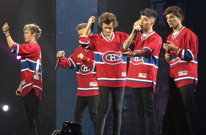 annasavall_'s tweet image. only one month left, i m not okay #10onedirection #1D