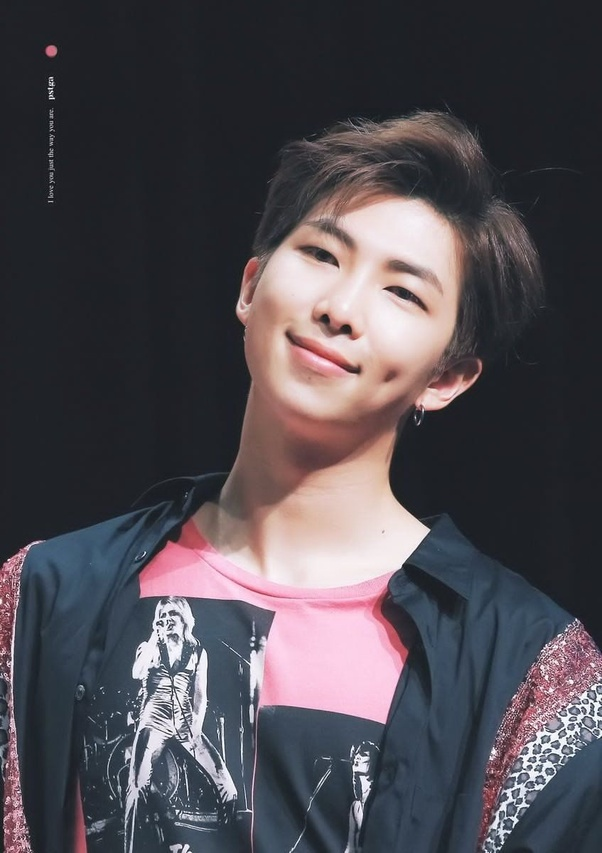 RimaCk8's tweet photo. #worldwideleaderRM 
#RMperfect 
#RMunique 
keşke sadece 1 kez bile olsa bana böyle baksa🐨💜 https://t.co/L3I4430I3e