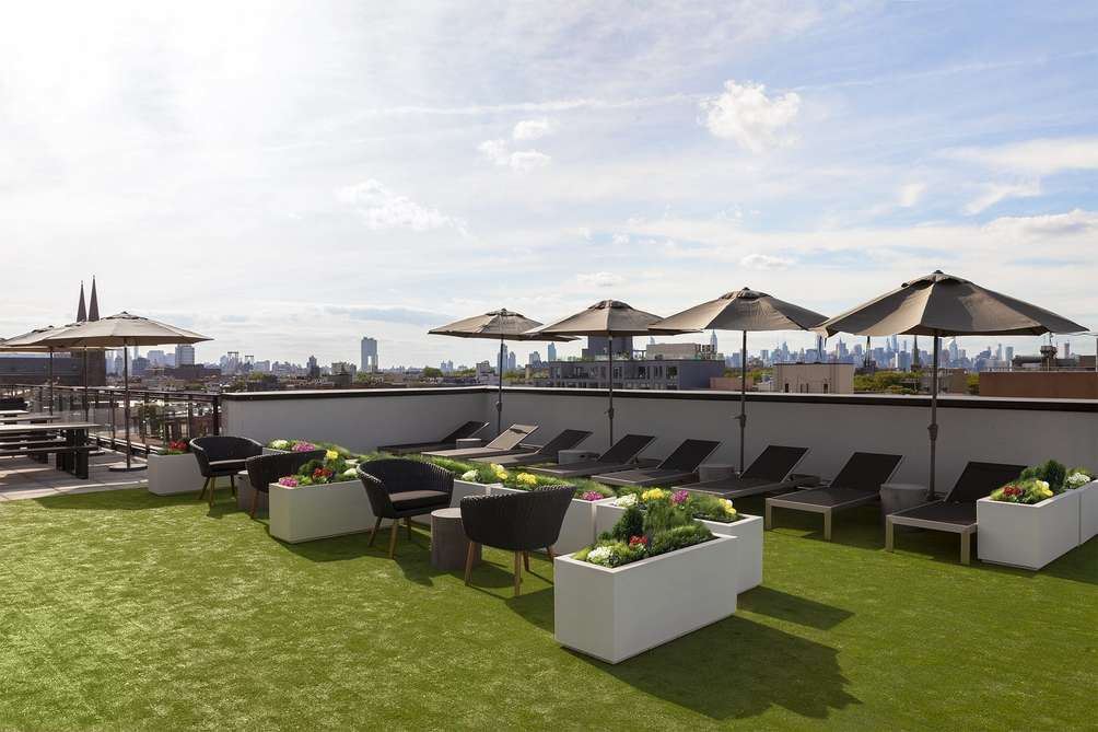 BuzzBuzzHome NYC tweet media