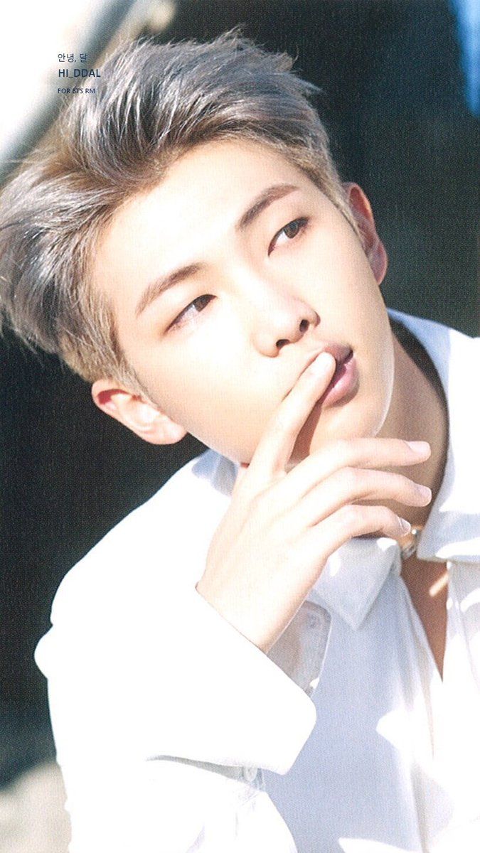 RimaCk8's tweet photo. #worldwideleaderRM 
#RMperfect 
#RMunique 
Liderine hayran bir A.R.M.Y`im🐨💜 https://t.co/kD14JpIz07