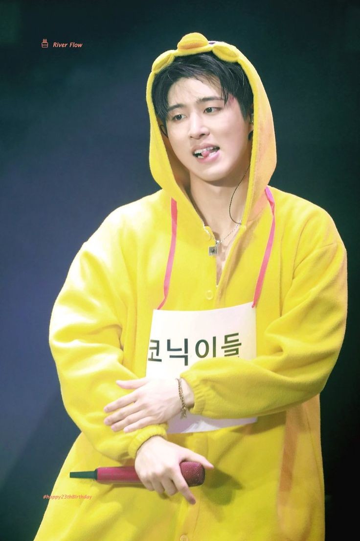 khb131_Global's tweet photo. One hour more to go? Anybody here still with us listening in Soundcloud? 🎶

▶️ https://t.co/v2anQ49ibD
@ikon_shxxbi 
#SamuraiHanbin #KIMHANBIN #김한빈 https://t.co/P5O1HiqszV
