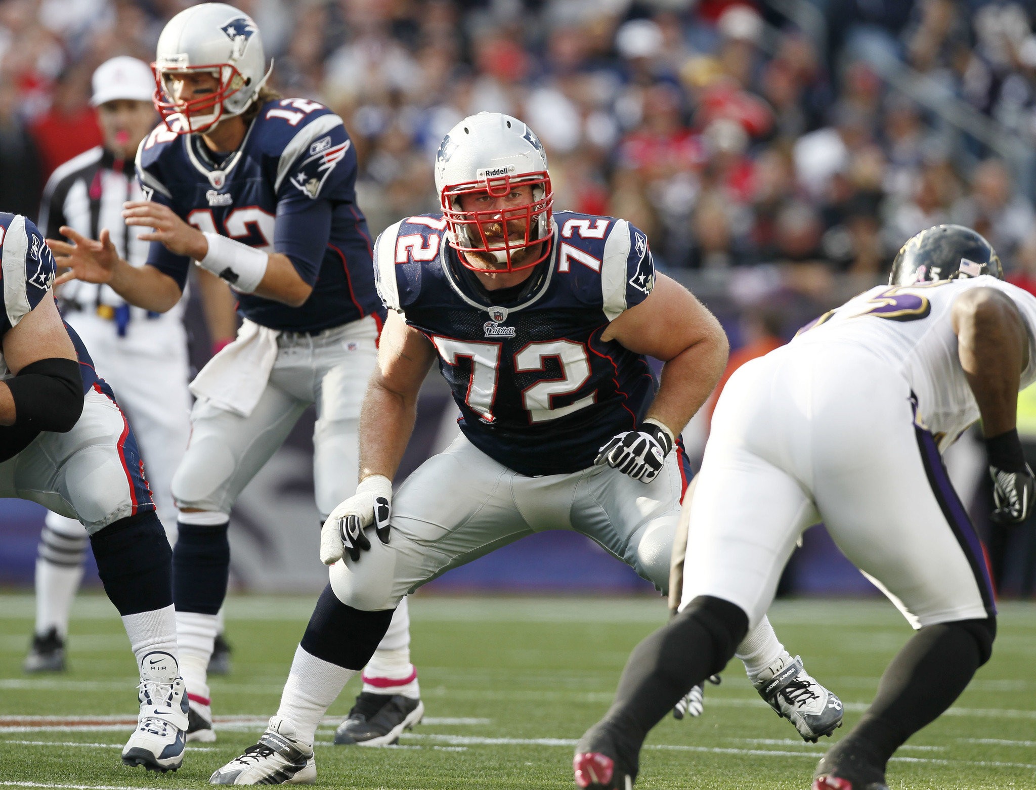 Happy 42nd bday Matt Light! Light was a 3x Pro Bowler & 3x Super Bowl champion with the Patriots. 