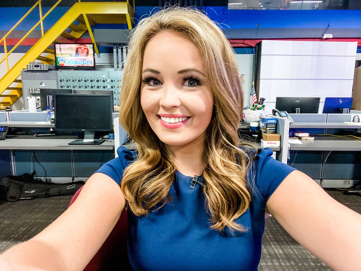 Elizabeth Lane on Twitter: "Changing up my hair on #GMN! ??‍♀️ @WKRN… "