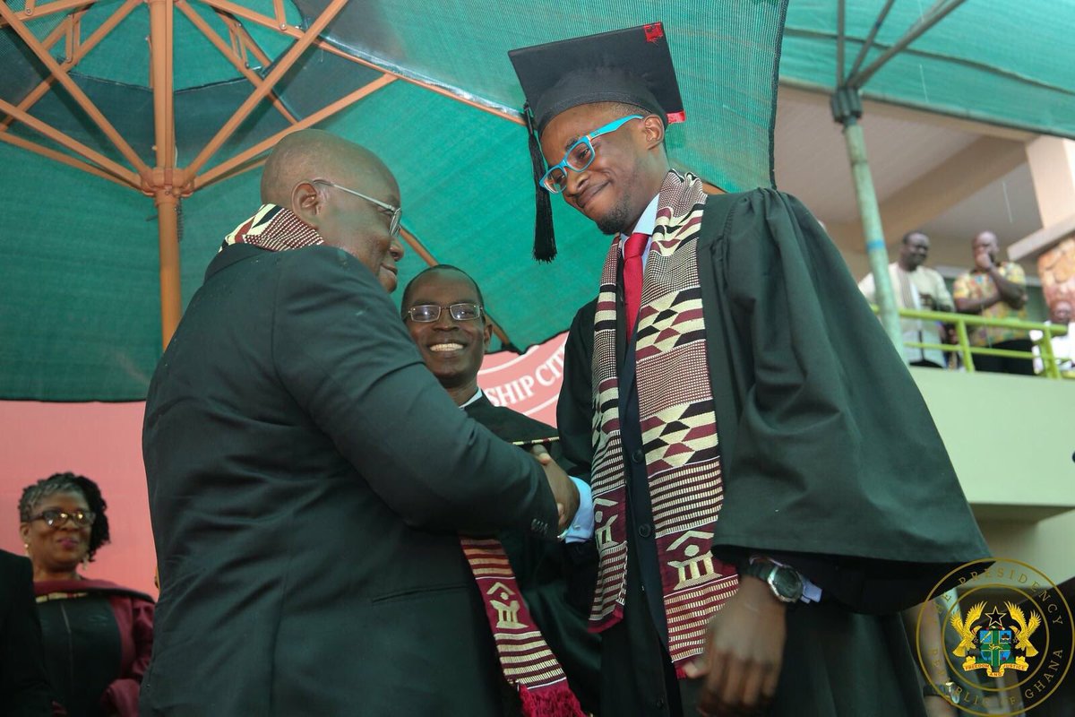 _owurakuampofo's tweet photo. Two years ago, I graduated from Ashesi University. It’s been nothing but amazing so far. Thank God for everything and thank you Ashesi for the opportunities.

#c2018 https://t.co/PEtN03DYlE