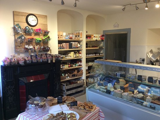 Have you visited The Deli at Long Buckby? Run by <a href="/CobblersNibble/">Cobblers Nibble</a> it has a host of fabulous produce including their own cheese! Perfect for Picnic Week!