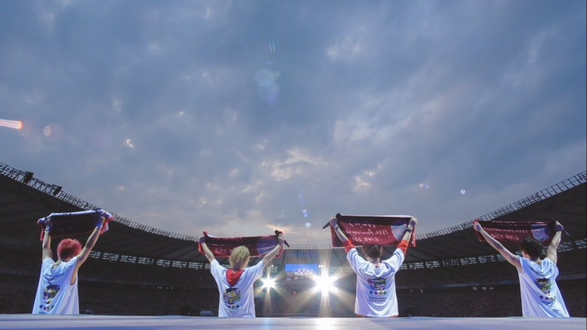 deepredthread's tweet image. Q: What is NEWS to you?

❝NEWS is a place I call home where I can go back to.❞
ー Tegoshi Yuya