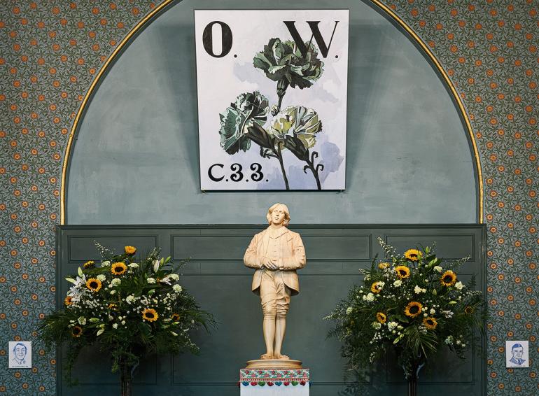 Last year, artists McDermott & McGough created an Oscar Wilde Temple at  @StudioVoltaire, commemorating Wilde’s imprisonment as well as the lives of LGBTQIA+ activists such as Alan Turing, Harvey Milk and Marsha P. Johnson. The space also hosted queer and trans activist events.