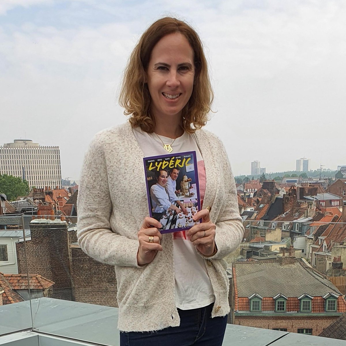 Comme <a href="/marie_bossuet/">Marie Bossuet</a>, soutiens-nous sur <a href="/ululeFR/">Ulule FR</a> jusqu'au 10 juillet et redonnons aux quartiers de Lille un esprit de village 💪 fr.ulule.com/lyderic-le-med… #crowdfunding #magazine #Lille