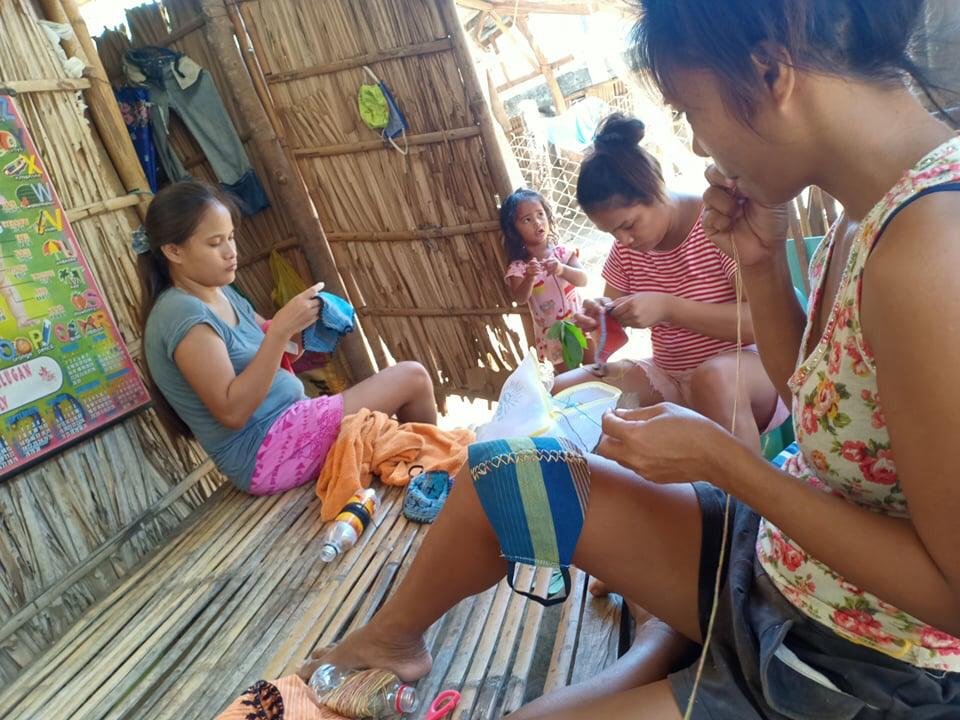 abragovph's tweet photo. LOOK: Abra's Abel face masks are made by the women of Namarabar, Peñarrubia during the quarantine.

Namarabar is known for its loom weaving designs and embroidery.
#AwesomeAbra #QuarantineStories

https://t.co/lKPffGolNI https://t.co/UDZfWrOKUv