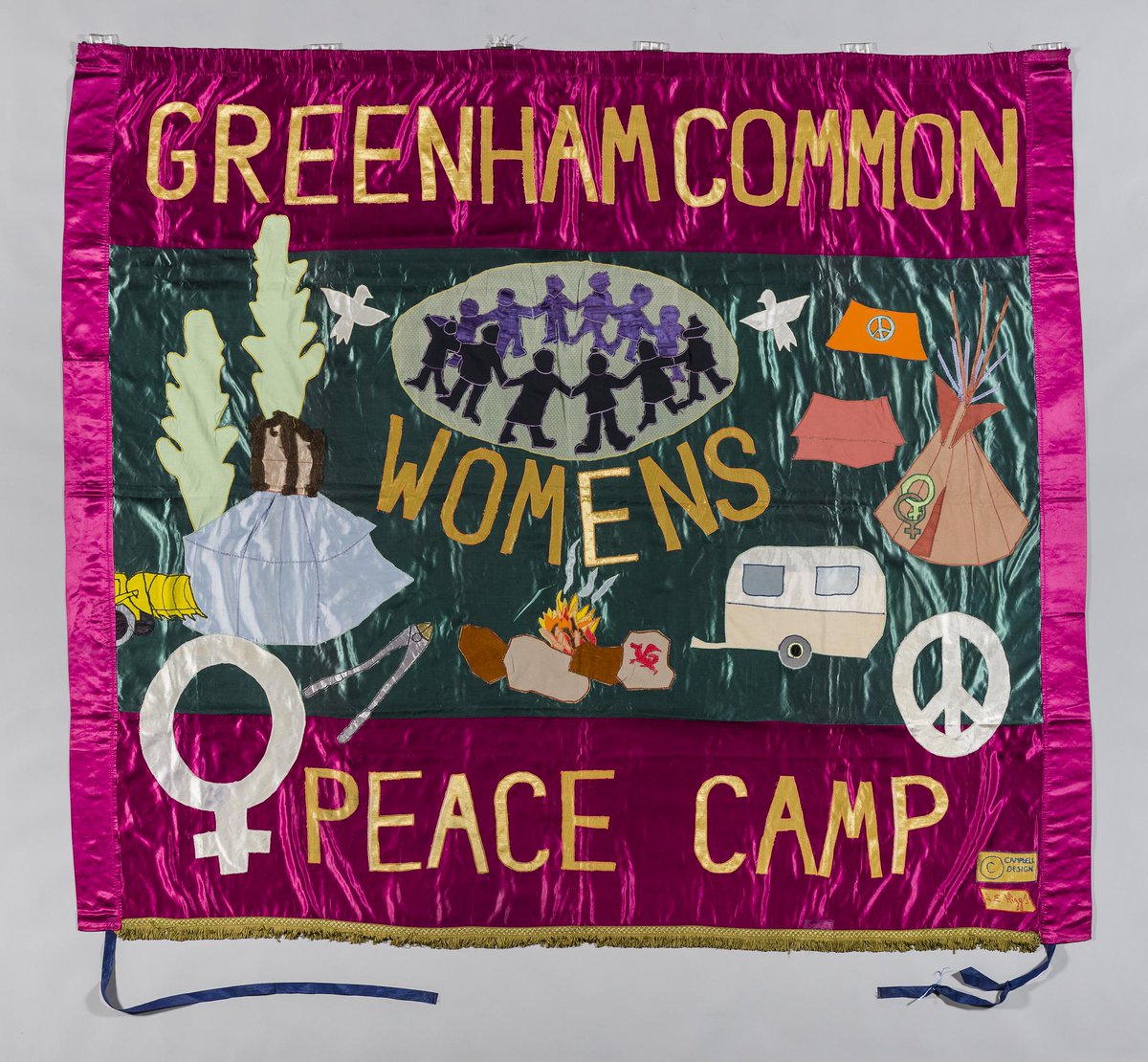 1981: Greenham Common Women's Peace Camp established protesting nuclear weapons at RAF Greenham Common in Berkshire. First blockade occurred in 1982. The camp was active 19 years. Many lesbians were involved in the movement. Banner by Talia Campbell in  @AmgueddfaCymru collections
