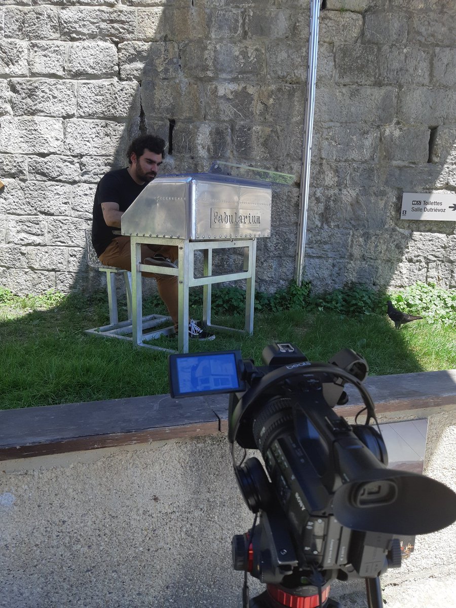 LaurenceDussert's tweet photo. #insolite #recherche #tourisme
Quand Loick, journaliste de @teleGrenoble écrit une lettre au territoire sur le #fabularium avec @helenemichel3 @Grenoble_EM... https://t.co/MlXmIxhDuS