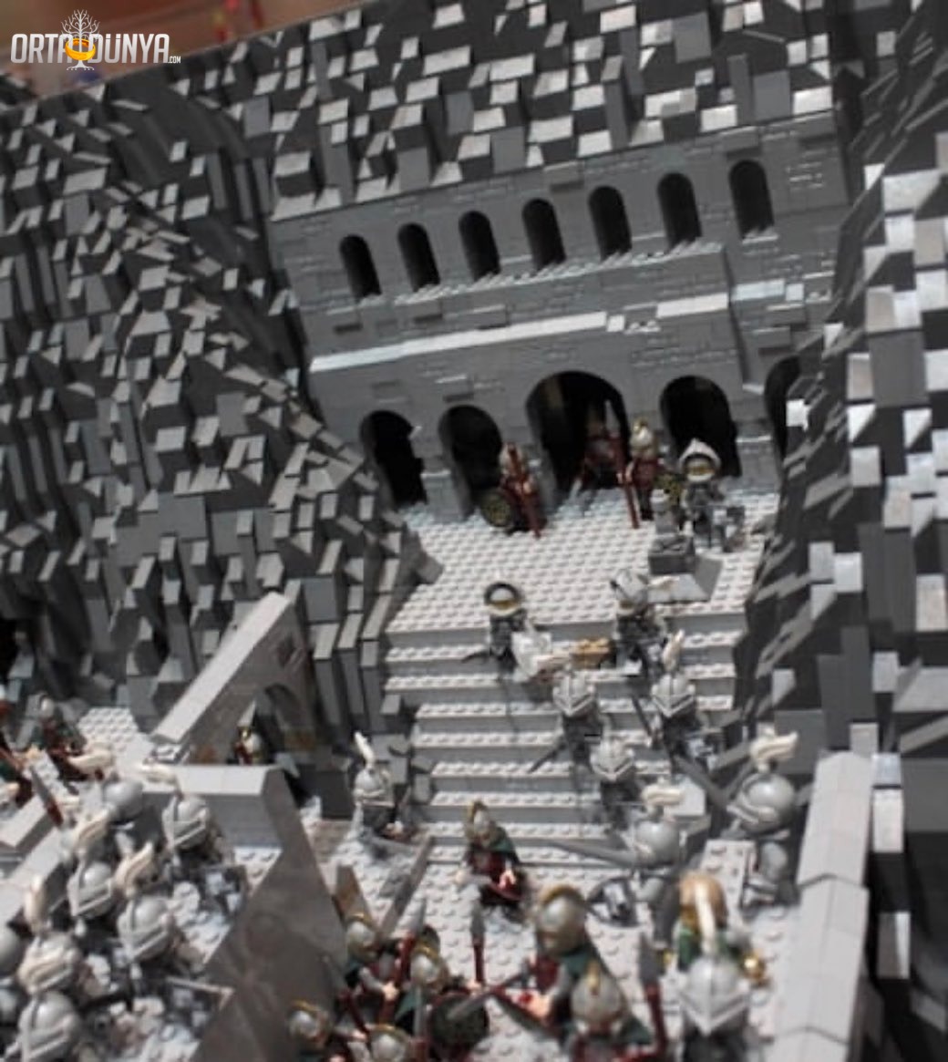 OrtaDunyaCom's tweet photo. Tam 150.000 parçalık #LEGO seti ile Miğfer Dibi Savaşı'nın canlandırması. https://t.co/k967b4US98