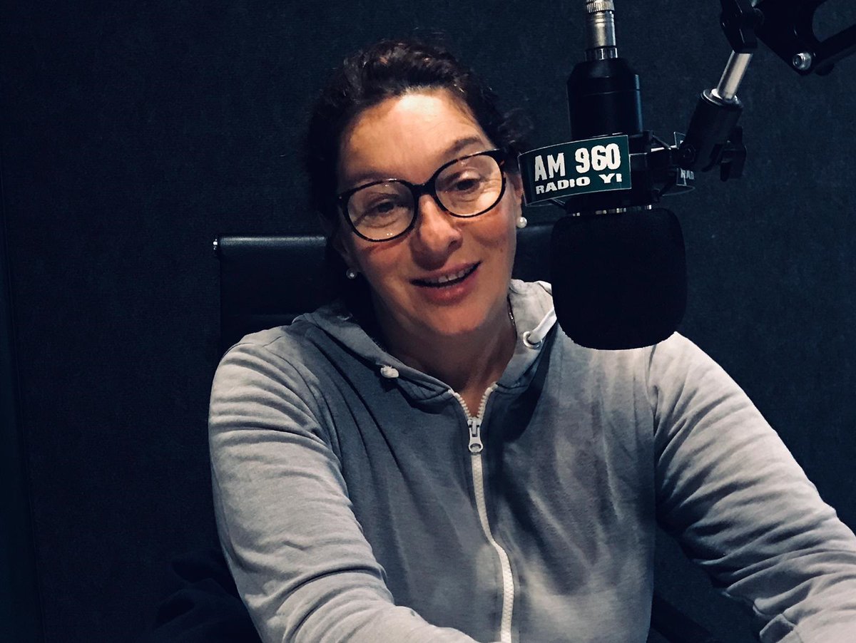 radioyi960's tweet image. #LasBarbasEnRemojo Recibimos a @BaldenegroLaura candidata a la Intendencia por el sector @MPP609 del @Frente_Amplio. #AM960 #Durazno