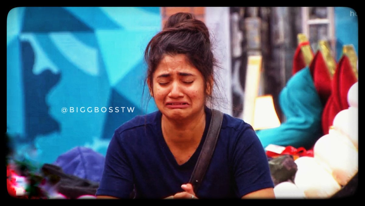 Day 95 - 'Enaku veetu ponum Bigg Boss, enaala inga iruka mudiyadhu!' The day after a heartbreak is more painful than the heartbreak itself.  #KaviLiyaTurnsOne