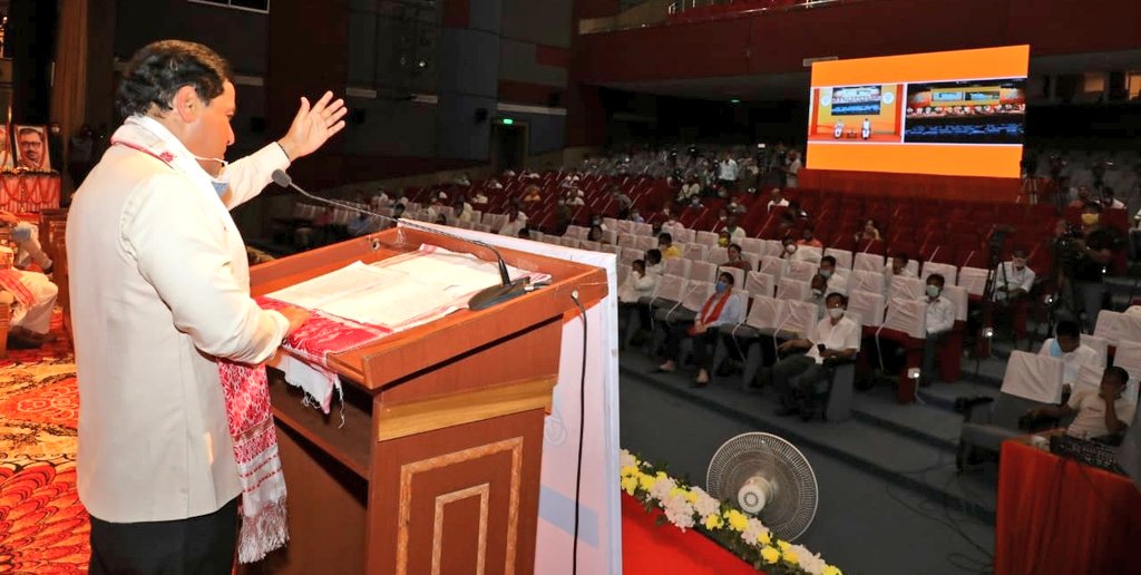 sarbanandsonwal's tweet photo. Under the leadership of PM Shri @narendramodi ji, Assam has witnessed unprecedented growth &amp; development.

At today's #VirtualRallyAssam, 
reiterated our commitment to continue the state's growth trajectory, while realising an #AtmaNirbharBharat. https://t.co/JN796l2sIt