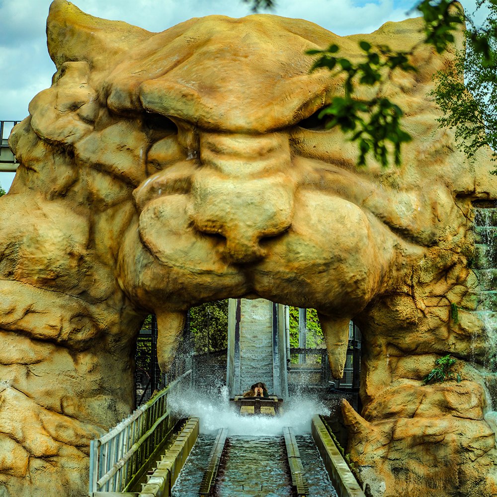 CWOA's tweet image. 📢 Adventurers

Following the Government announcement today, we can confirm that we will reopen our Theme Park and Resort Hotels on July 4, yippeee! 🎢🛏️🥳
 
LOOK OUT for more information on our website later today...
 
Chessington.com