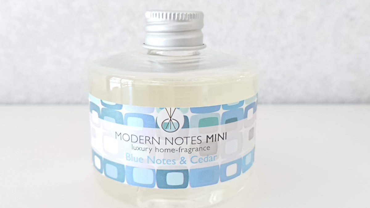 nishihara_dc's tweet image. 古都を旅した時に、偶然見つけた #MODERNNOTES さんのディフューザー。

柑橘系のVERBENA LEAFをずっと愛用してまいりました。

今回は気分を変えて、Blue Notes &amp;amp; Ceder を選んでみました。

一言で例えると、ウルトラマリン　ですね。
夏季限定で使用してみたい香りです。
