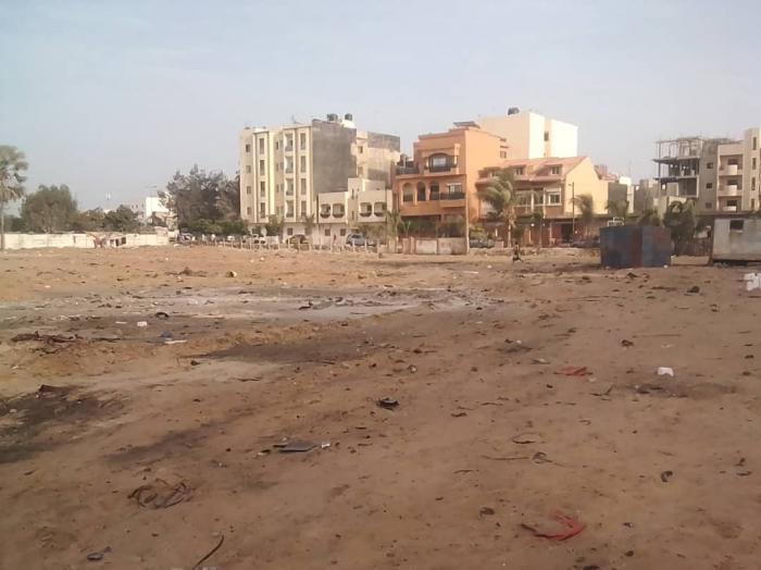 senflash7's tweet photo. Ngor crie le bradage du foncier du site de l'Aéroport Senghor #kebeu #senegal https://t.co/fv99JZas84 https://t.co/jHFmTbwpJX