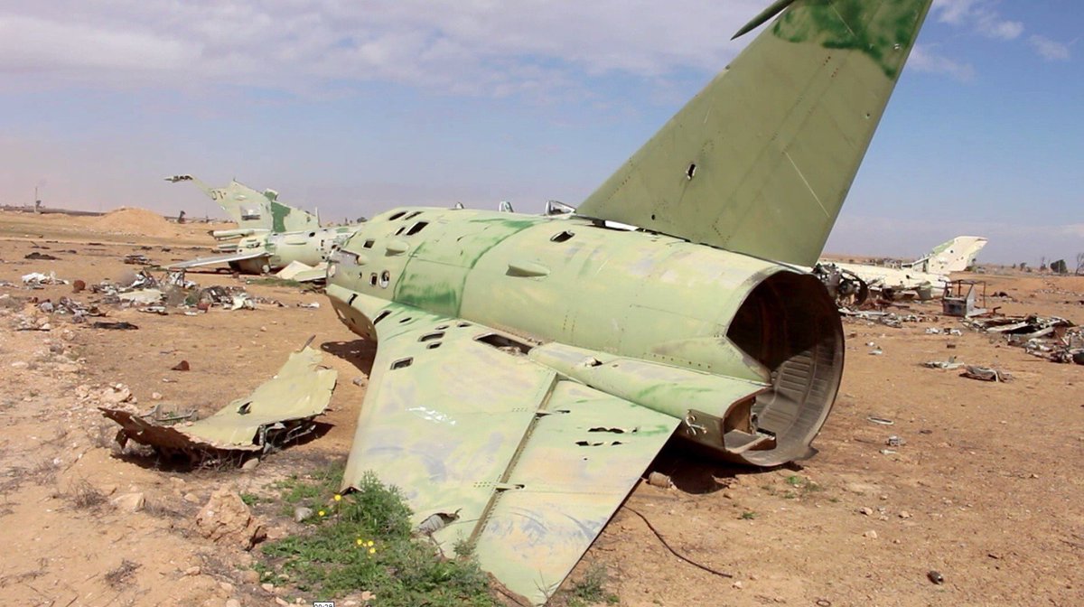 24 août 2014. La base aérienne de Tabqa tombe aux mains des djihadistes de l’EI. Cette victoire achève la prise de contrôle du gouvernorat de Raqqa, et permet à l’EI de capturer des dizaines de chars, et de voir au loin Alep, deuxième ville de Syrie.