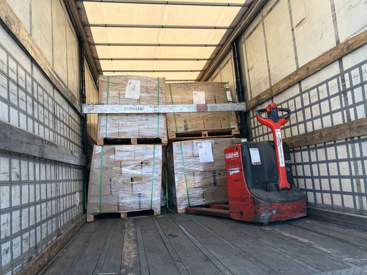 EbMvMmIXsAM9a0E?format=jpg