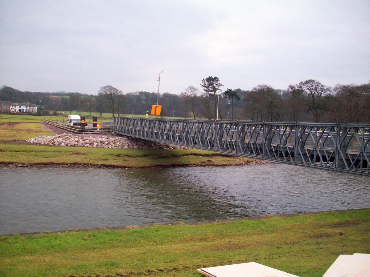 StanLeigh18's tweet photo. #Workington #Bridges - the replacements -
2 views of Workington New North Side Bridge
Workington Barker Crossing. Temporary Bridge
New #Navvies Foot Bridge https://t.co/5bLivA31WV