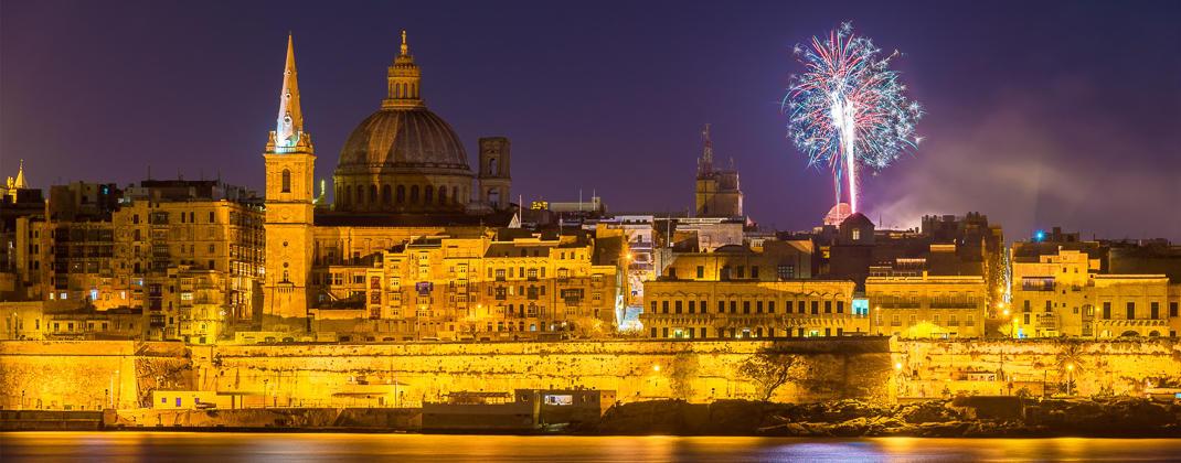 FlyttAgency's tweet photo. #FlyttStory : C'est la #Fête des Illuminations à #Malte ! 🇲🇹
On ne connaît pas avec exactitude l’origine de cette fête. Elle remonterait au temps où Malte était intégrée à l’#Empire romain.
#Malte #Malta @VisitMalta #Tourism #Travel #Histoire #Culture https://t.co/NmG06btzbq