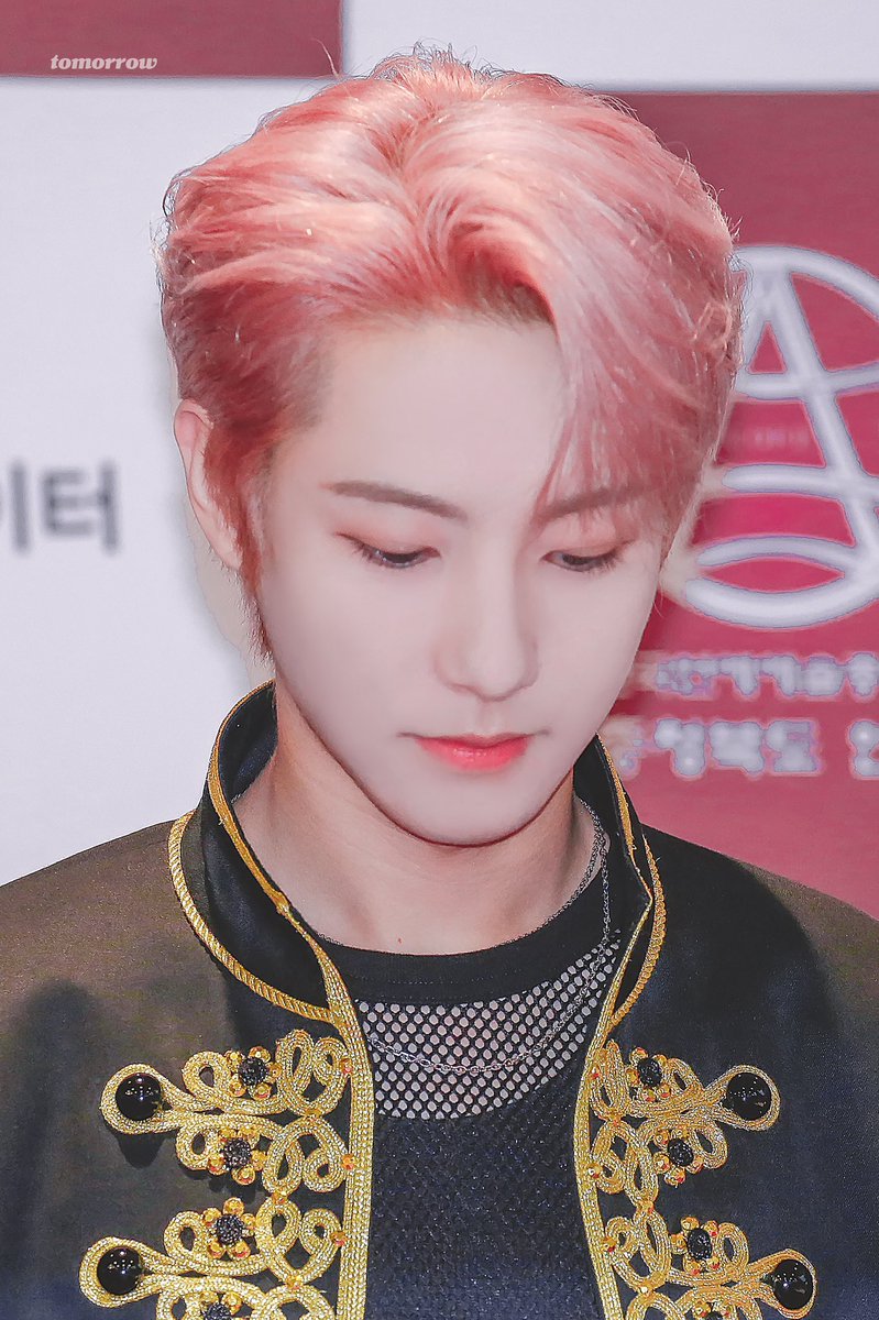 Tomorrow0323's tweet photo. 200618 연예예술상 #NCT #RENJUN #런쥔 #黄仁俊 

🍒🍎🍉🍓 https://t.co/RPv7J9cyMC