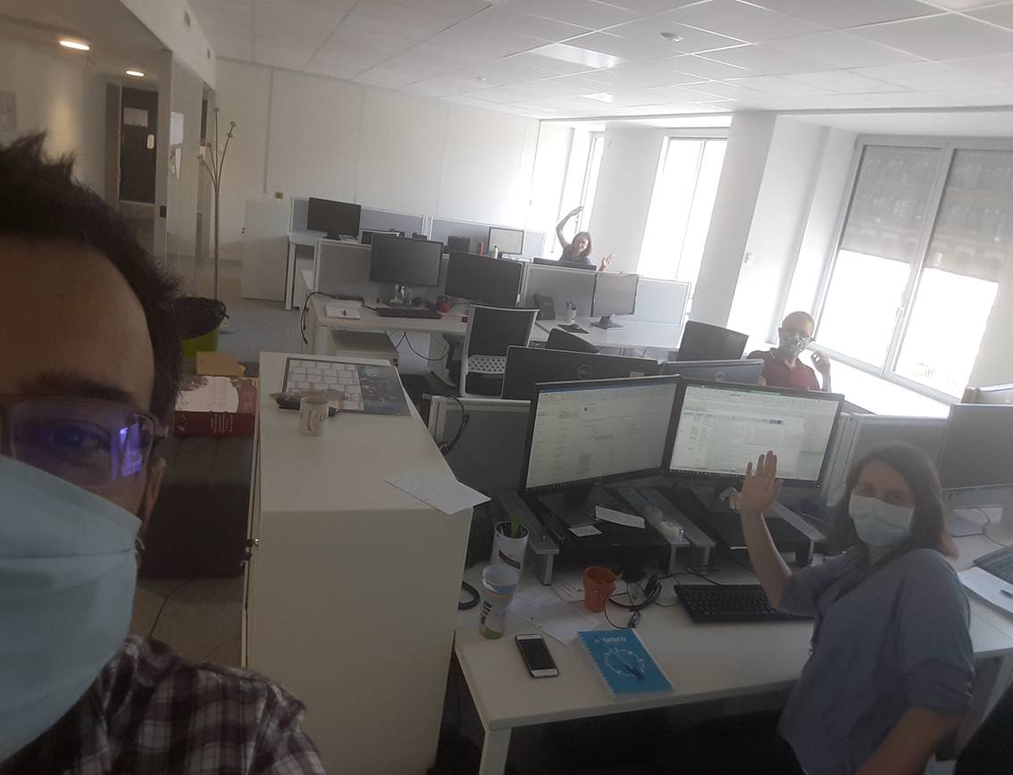 Cleva_Solutions's tweet photo. #COVID__19  Merci à nos équipes !
Nous sommes fiers de nos équipes, engagées tout au long de cette période exceptionnelle.
Connectées depuis nos sites ou depuis la maison, elles restent mobilisées !
#restonsconnectés #accompagnement #mobilisation https://t.co/Cq43iGh9me