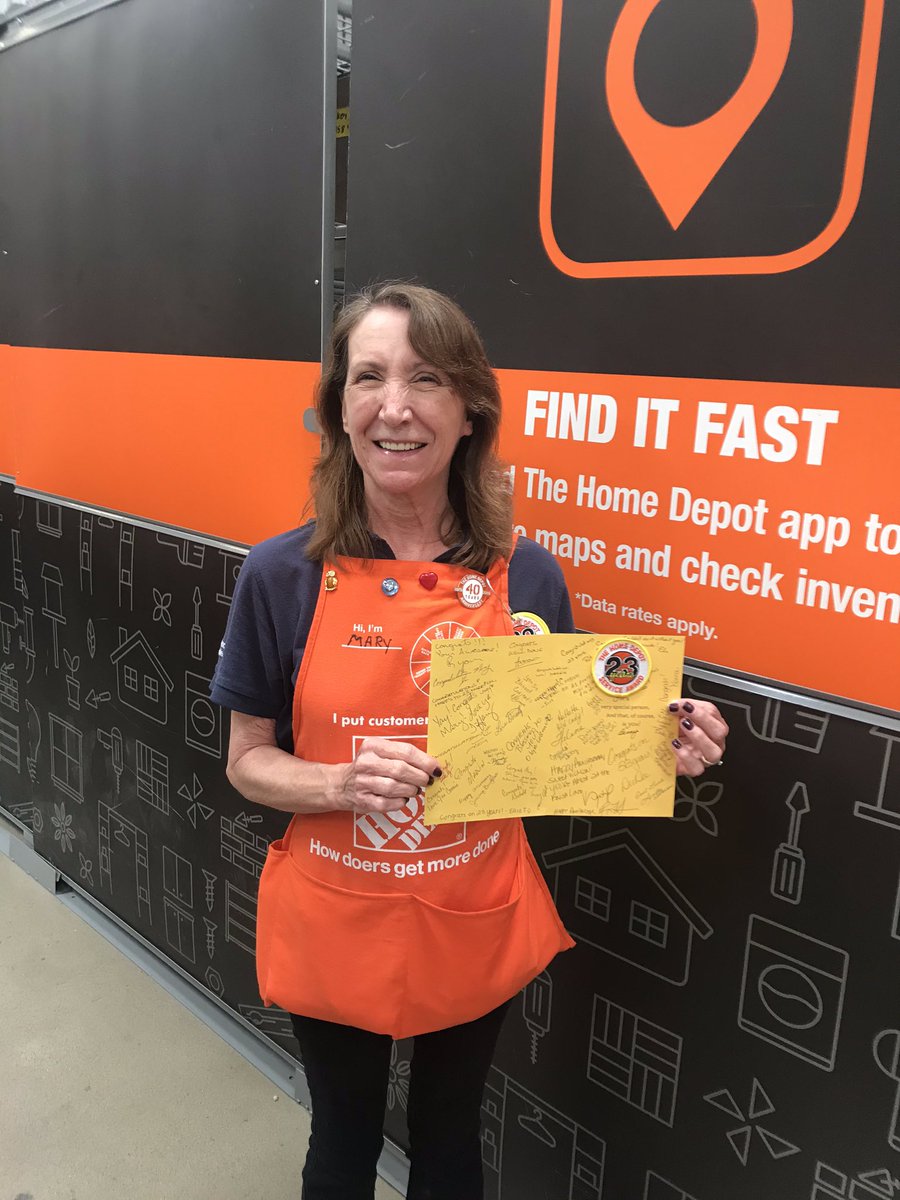 Miss Mary turned 23 today. Congratulations @njr2408 <a href="/SheaKing75/">Shea King</a> <a href="/THD_HXT/">Thompson</a> @LizBillupsTHD