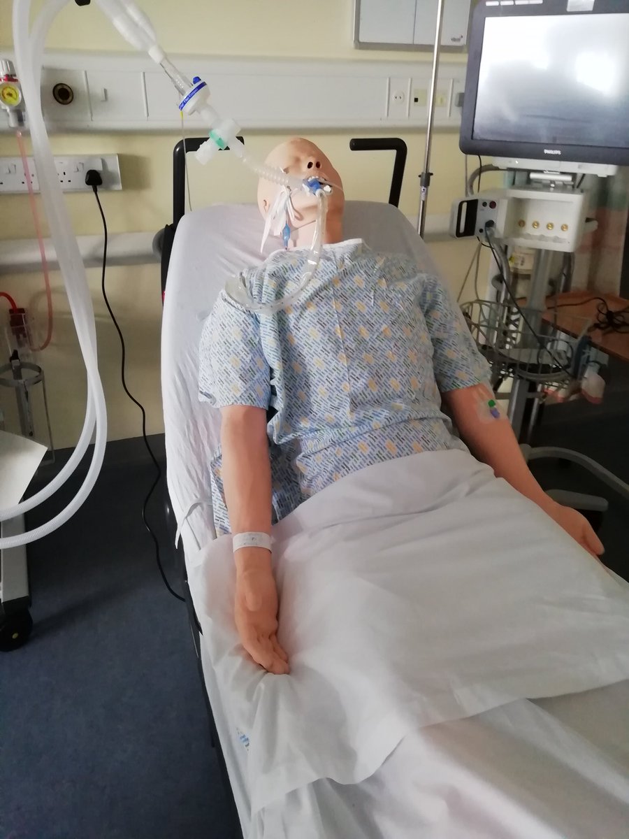 Dabeesknees's tweet photo. Set up for more socially distanced training for staff helping @hm_icu  from theatres, day surgery, anaesthetics and wards. Thank you for your help and participation today @MartinCarberry3 @LouiseH27737515 https://t.co/cAwYY2GI4v