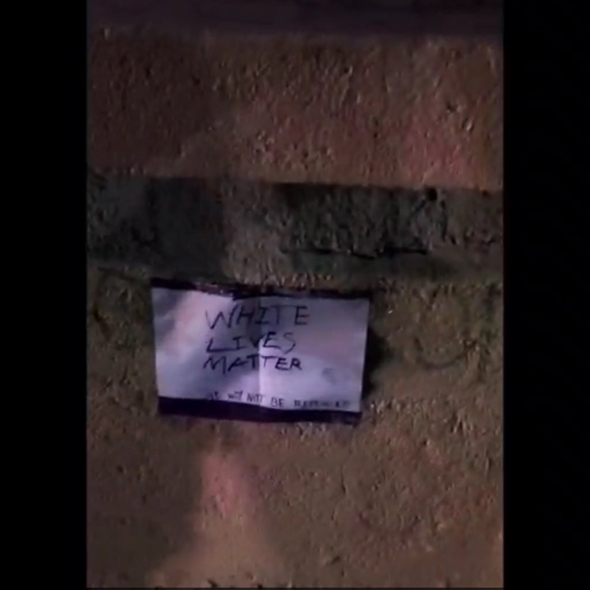 CVAgainstFash's tweet image. Last week in San Diego, a Neo-Nazi filmed himself destroying a #BlackLivesMatter memorial and putting up racist propaganda. 

We found the person responsible.